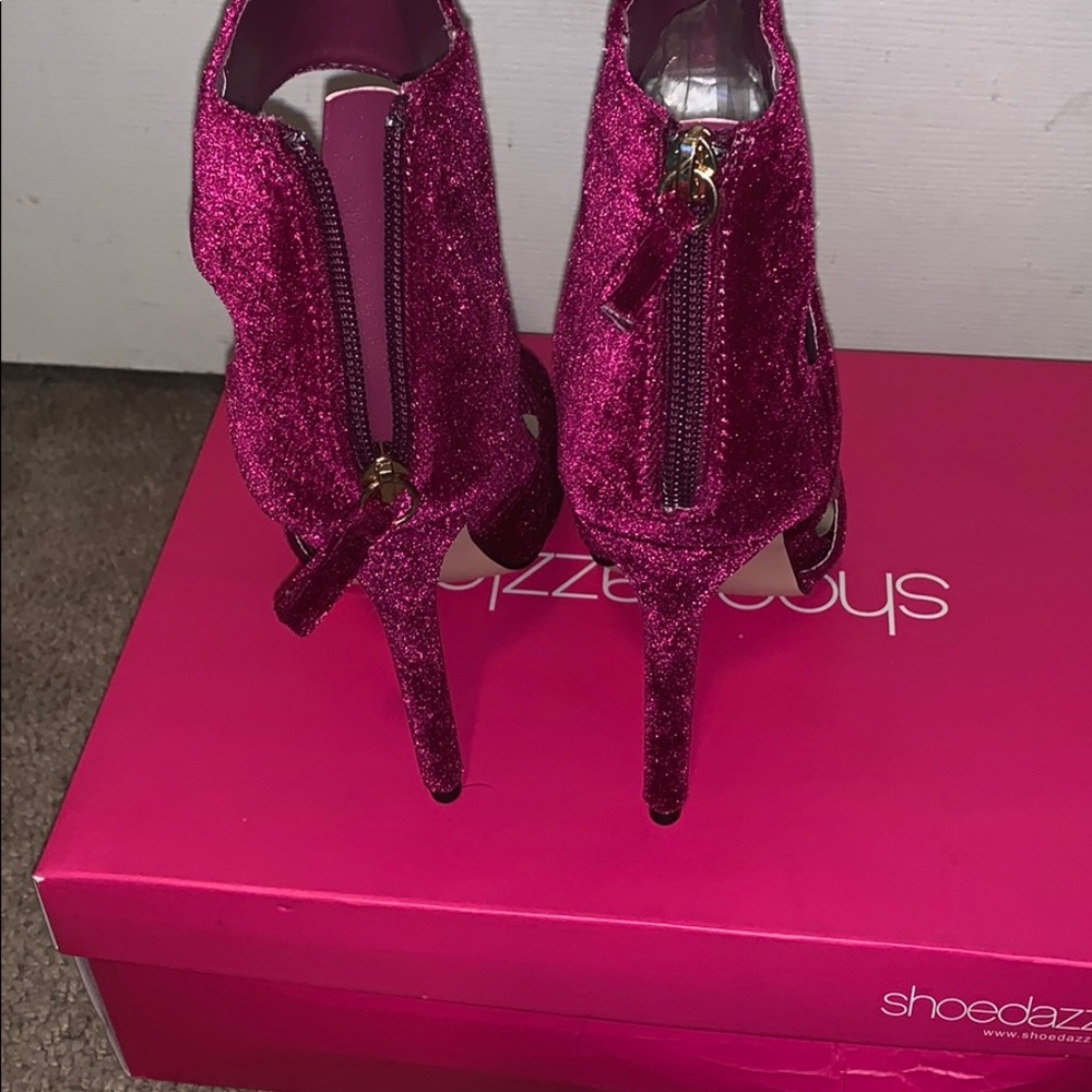 Heel - Picture 3 of 4